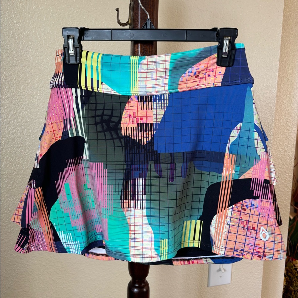 Dona Jo tennis skort - Picture 1 of 4